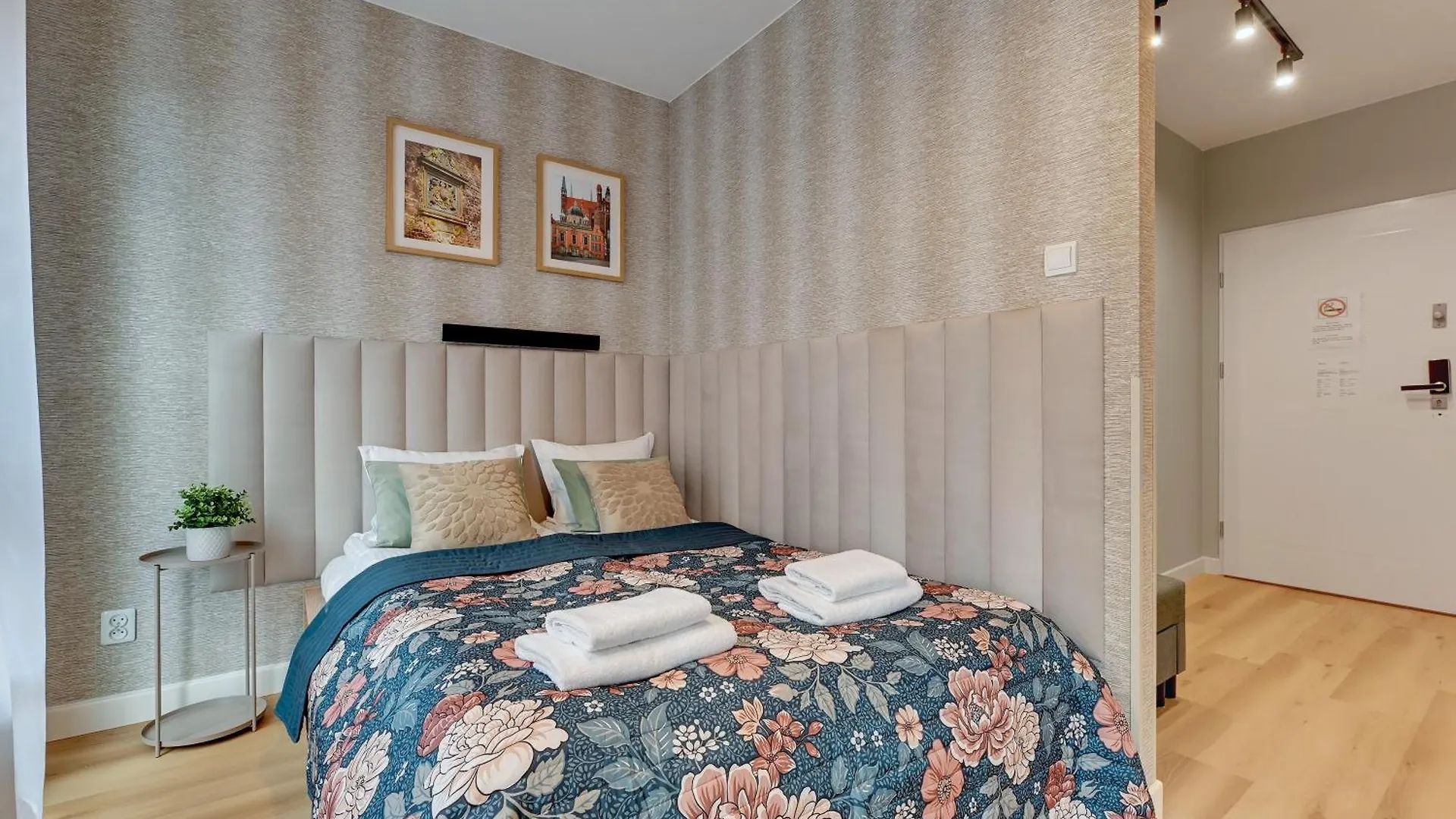 Stay-In Apartments Chmielna Park Gdansk Польша